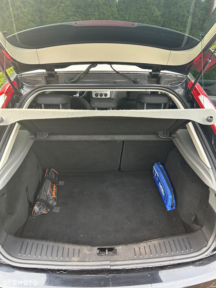 Ford Focus 1.6 FX Gold - 24