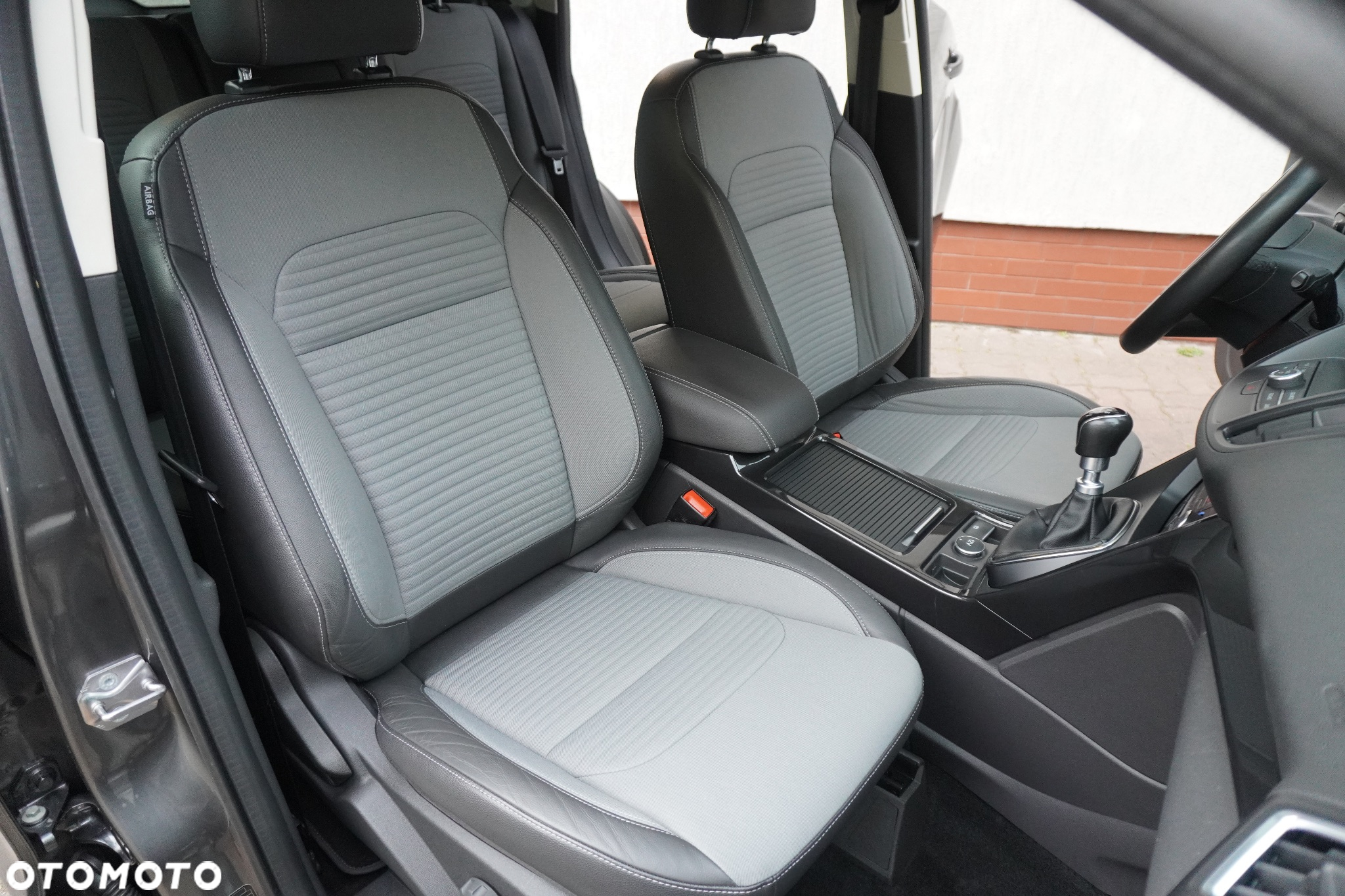Ford Kuga 2.0 TDCi FWD Titanium Plus - 9