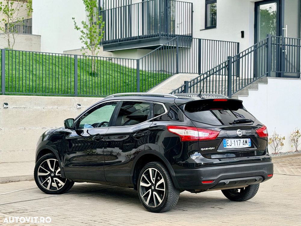 Nissan Qashqai 1.6 DCI ALL-MODE 4x4i TEKNA+ - 4