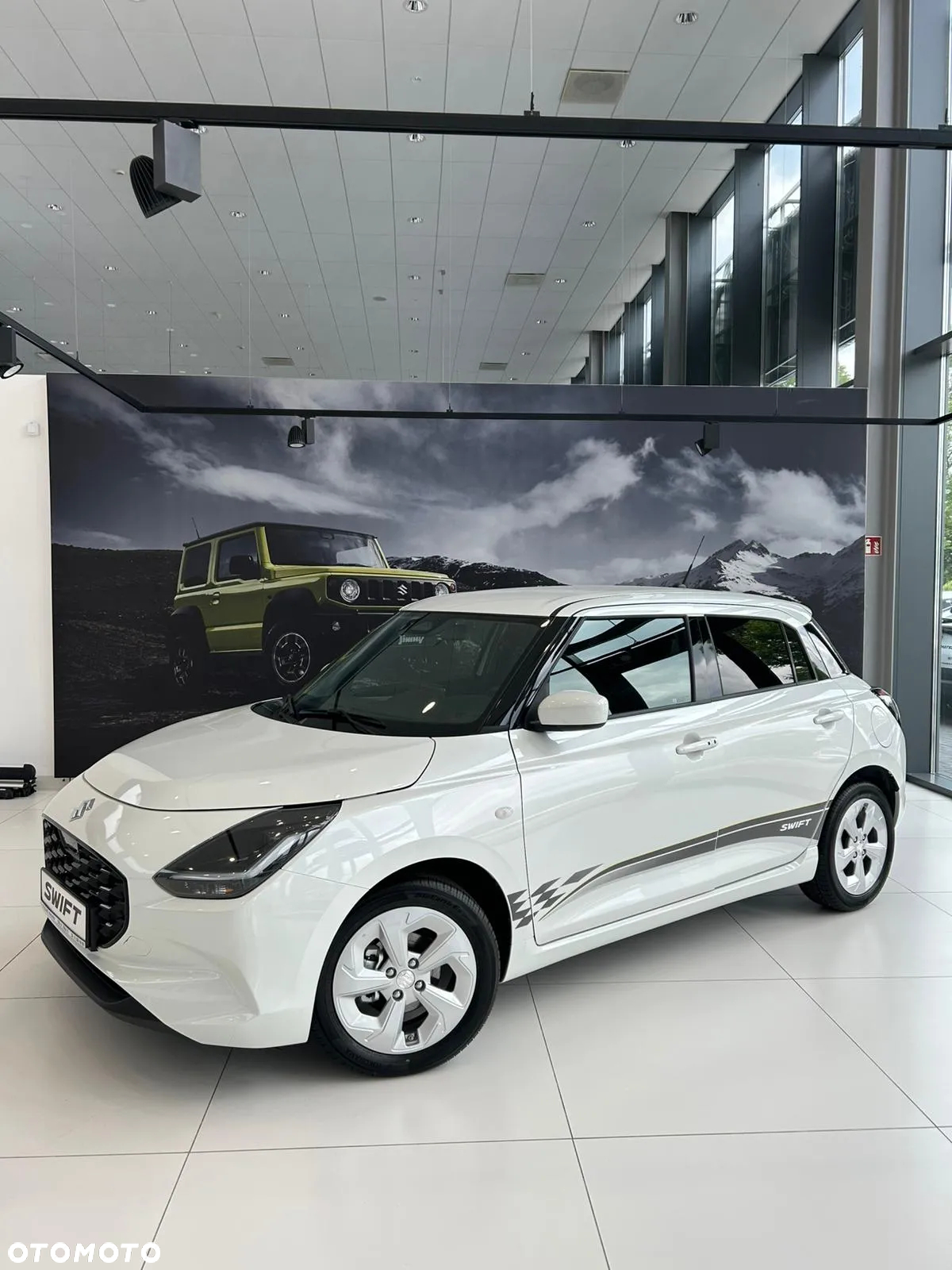 Suzuki Swift 1.2 Dualjet SHVS Premium Plus CVT - 2