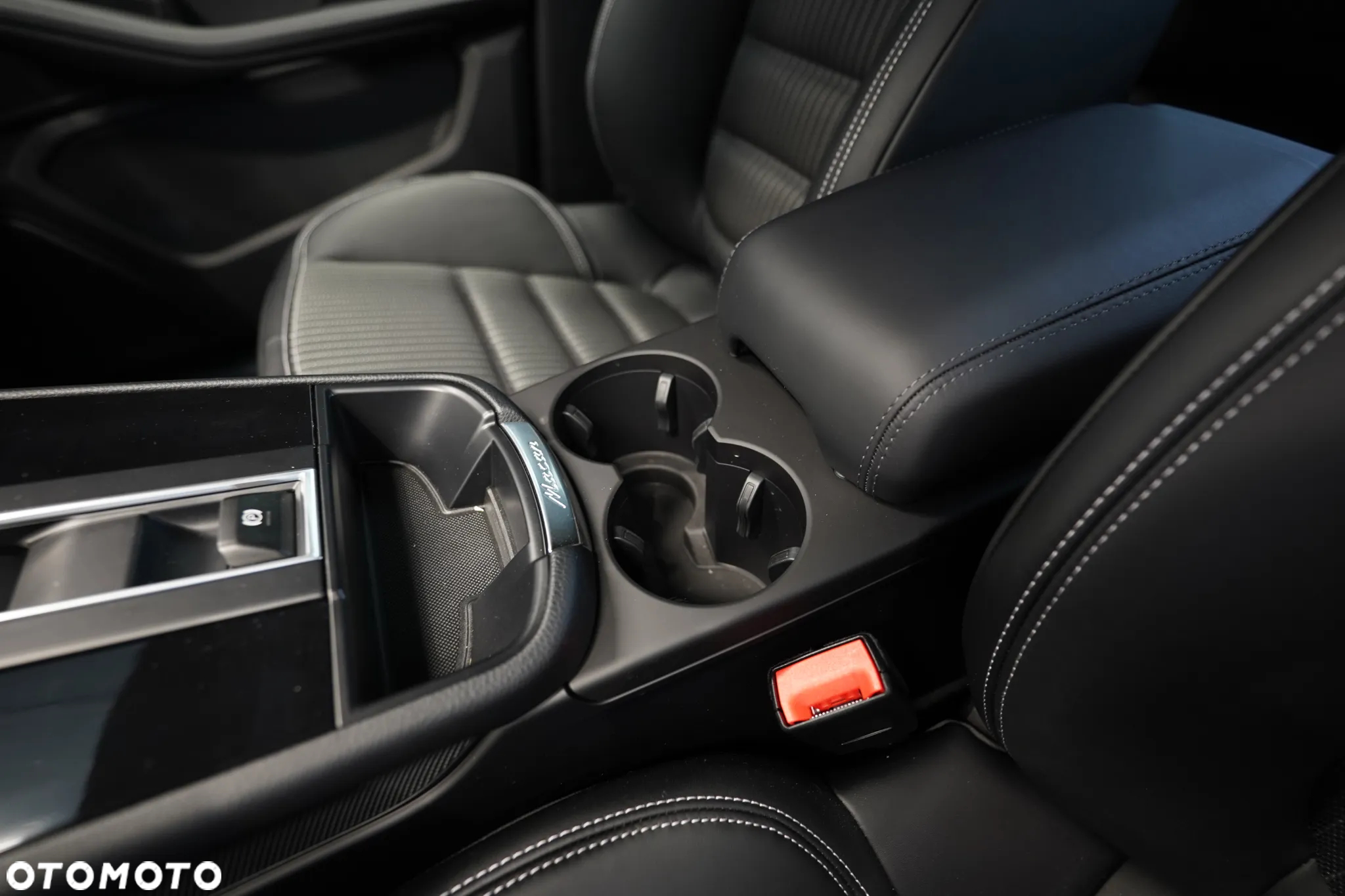 Porsche Macan T - 22