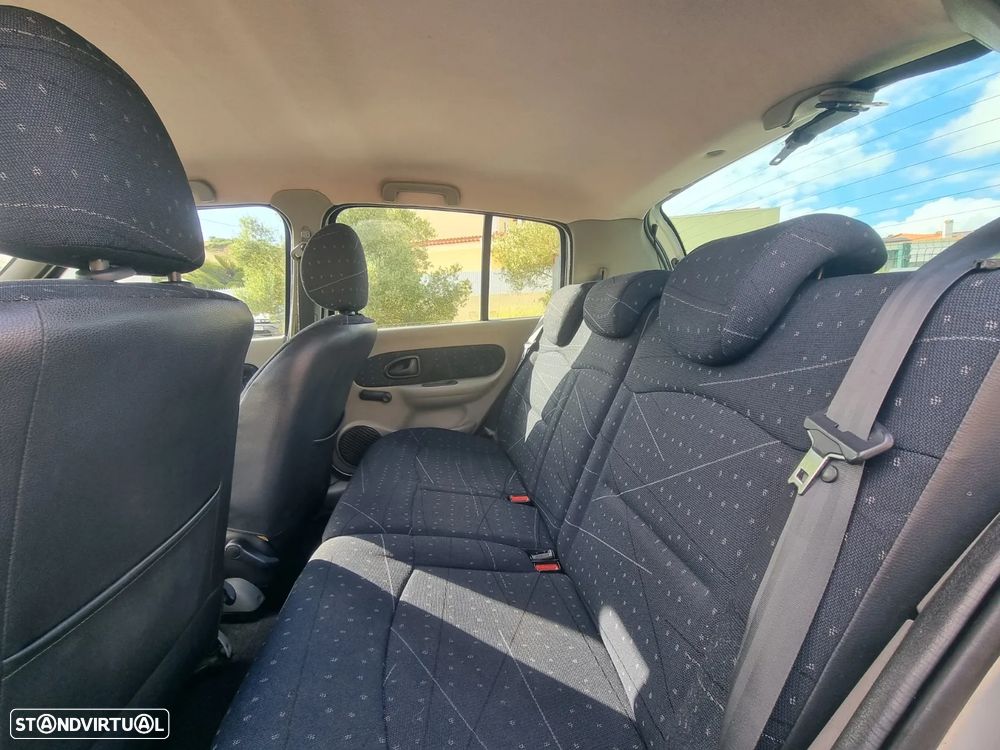 Renault Clio 1.2 16V Extreme - 6