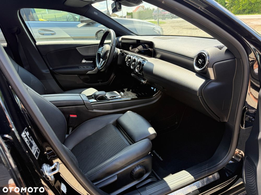 Mercedes-Benz Klasa A 200 Progressive 7G-DCT - 16