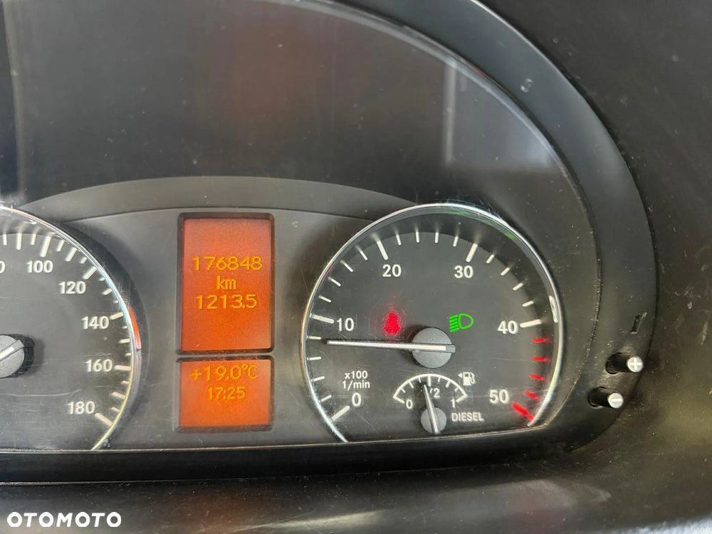 Mercedes-Benz Sprinter - 7