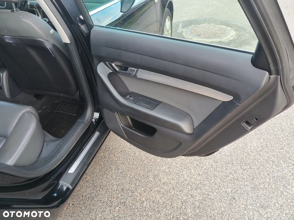 Audi A6 Avant 2.4 multitronic - 16