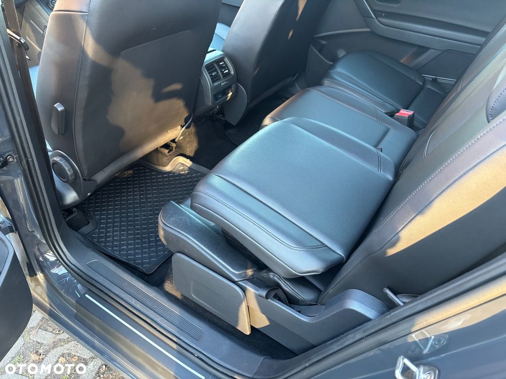 Volkswagen Touran 2.0 TDI SCR DSG Comfortline - 10