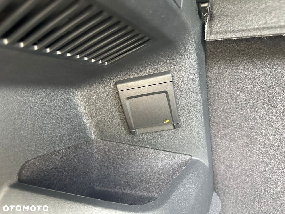 Volkswagen Tiguan 2.0 TDI Elegance DSG - 30