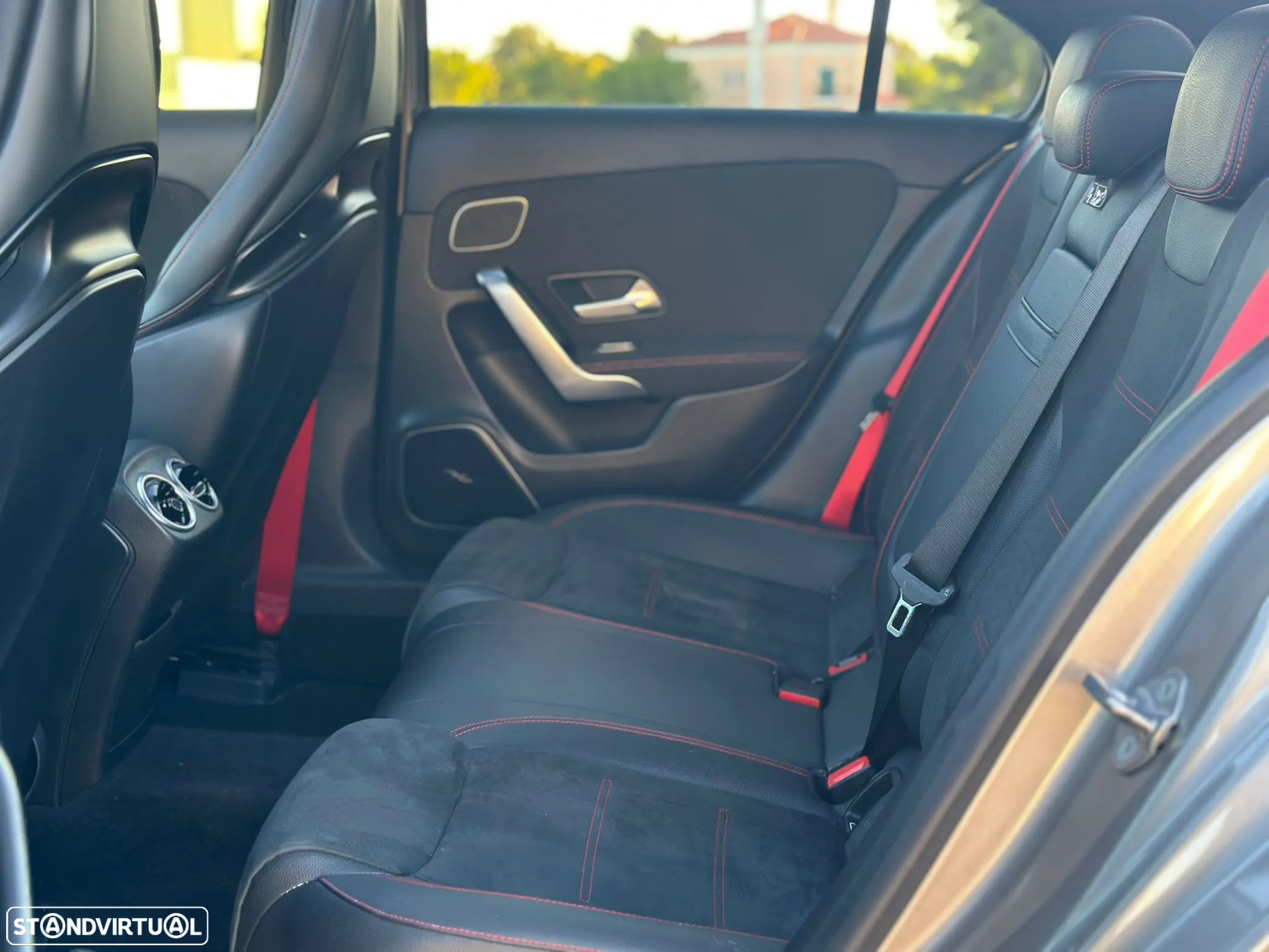 Mercedes-Benz A 35 AMG Limousine 4Matic Speedshift DCT 8G - 15