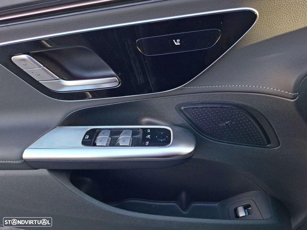 Mercedes-Benz EQE 350+ - 18