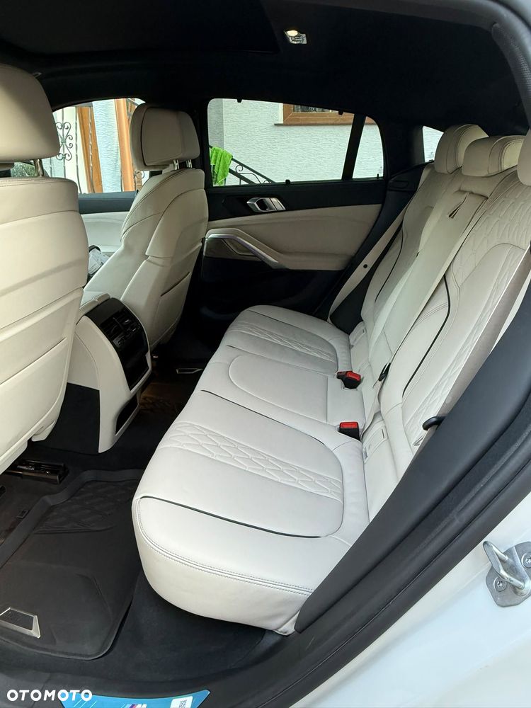 BMW X6 - 15