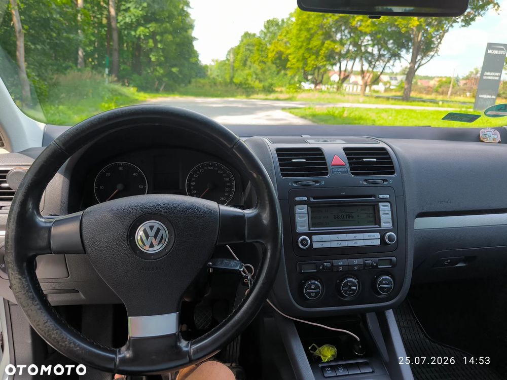 Volkswagen Golf 2.0 TDI Comfortline - 31