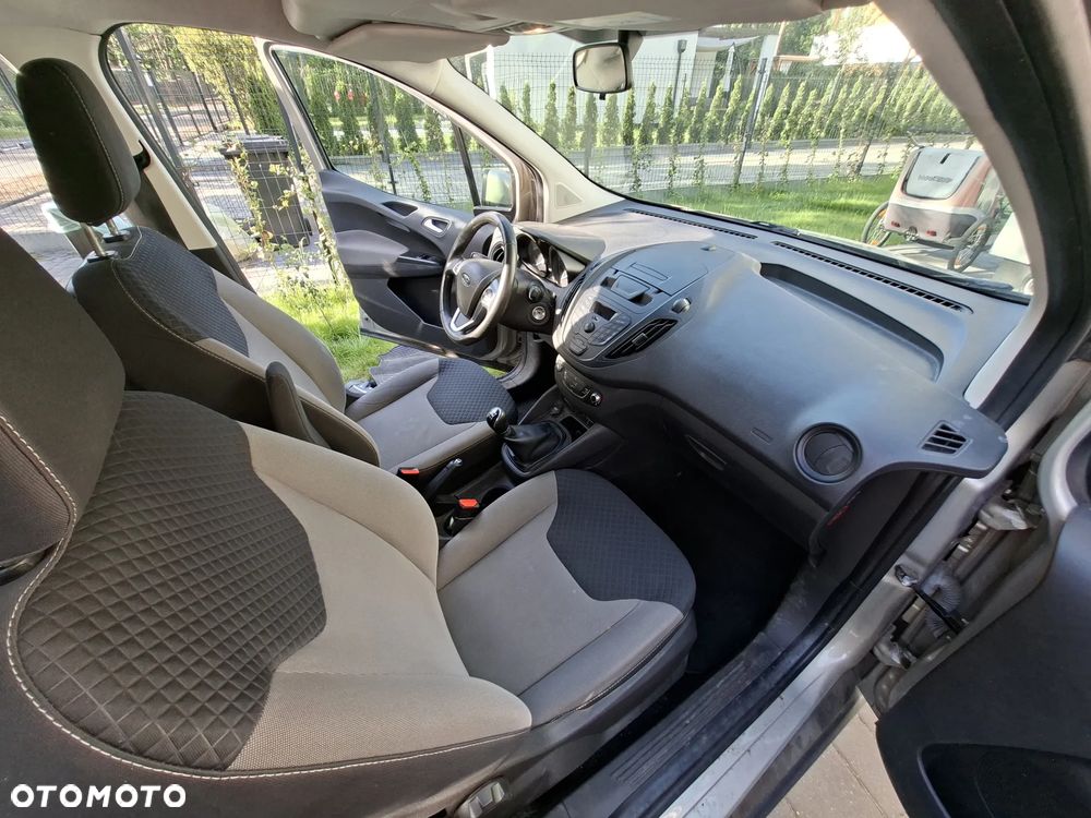 Ford Tourneo Courier 1.5 TDCi Trend - 15
