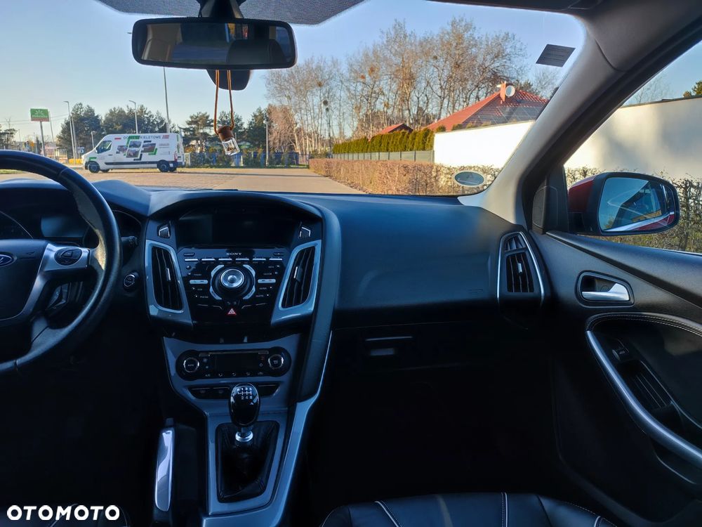 Ford Focus 1.6 EcoBoost Start-Stopp-System Titanium - 25