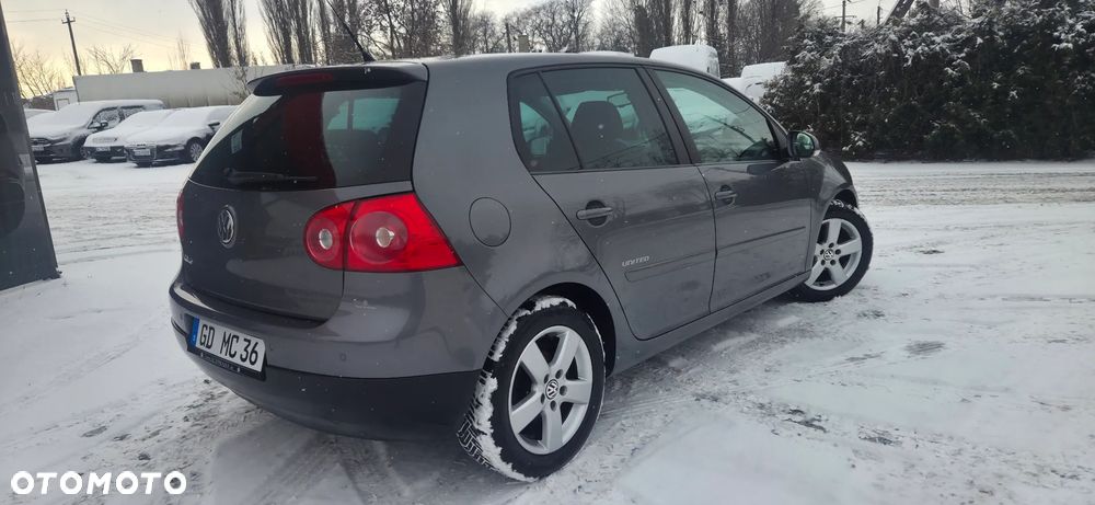 Volkswagen Golf - 12