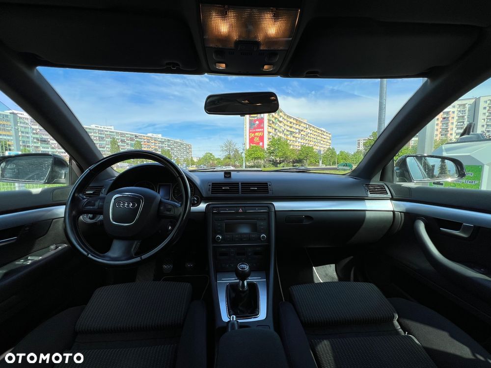 Audi A4 Avant 2.0 TDI - 14