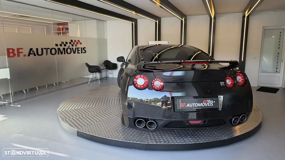 Nissan GT-R Black Edition - 15