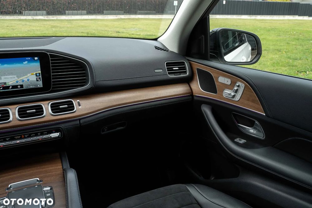Mercedes-Benz GLE 300 d 4Matic 9G-TRONIC AMG Line - 21