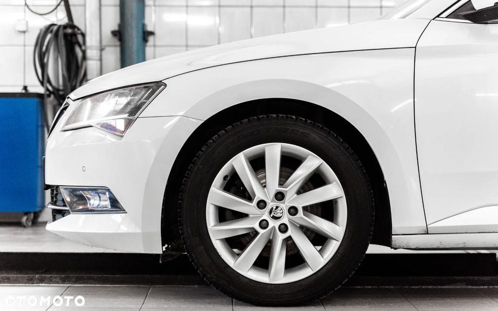 Skoda Superb 1.5 TSI ACT Ambition DSG - 16