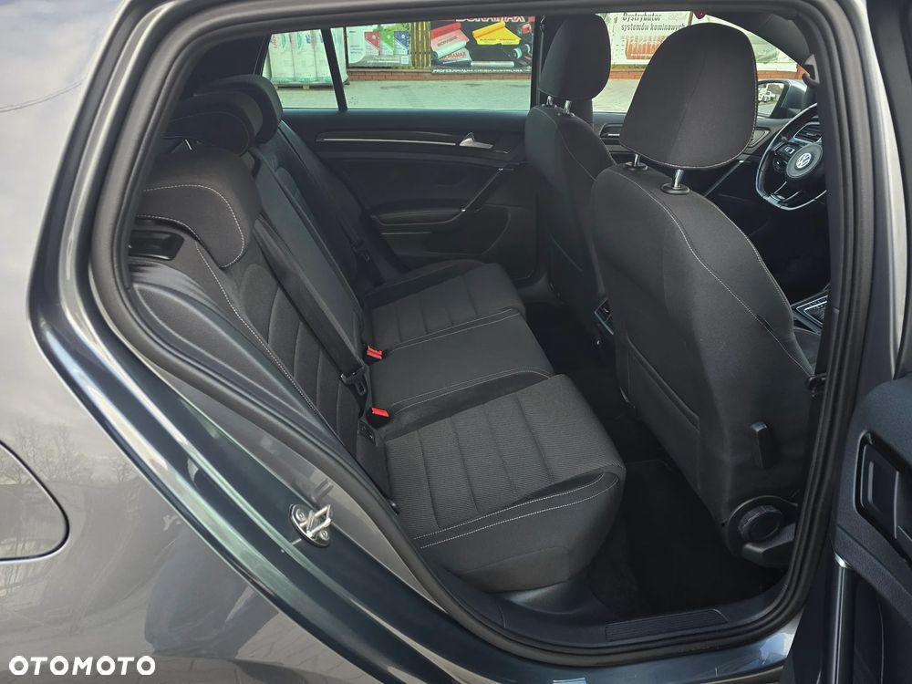 Volkswagen Golf R 4Motion (BlueMotion Technology) DSG - 23