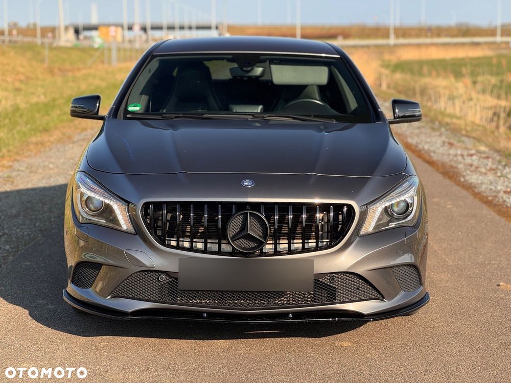 Mercedes-Benz CLA 200 7G-DCT Urban - 3