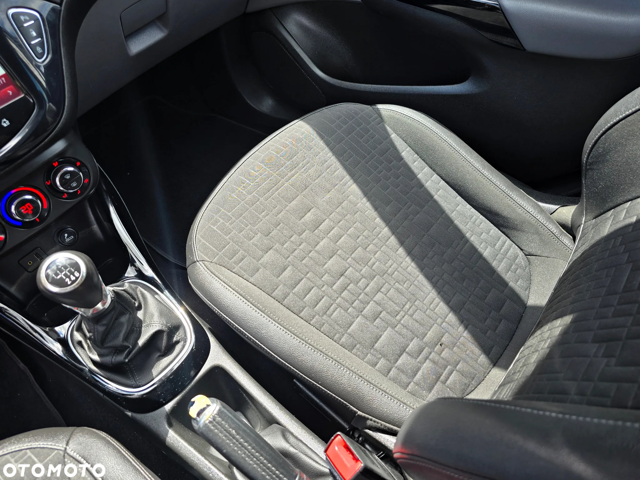 Opel Corsa 1.4 Turbo Start/Stop 120 Jahre - 20