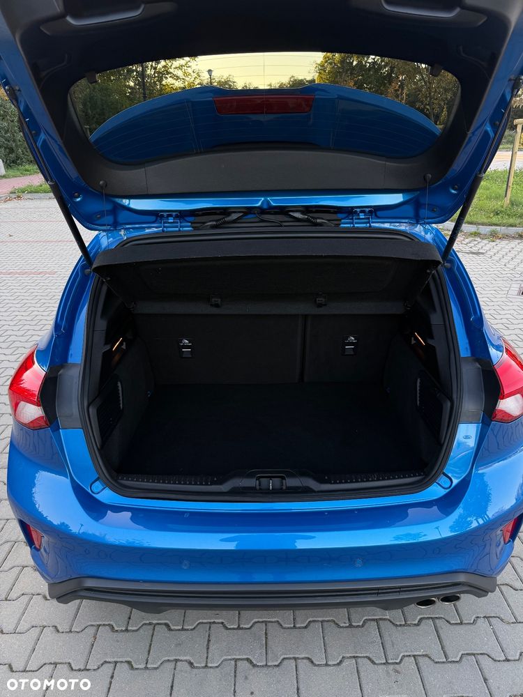 Ford Focus Turnier 1.5 TDCi DPF Start-Stopp-System ST-Line - 24