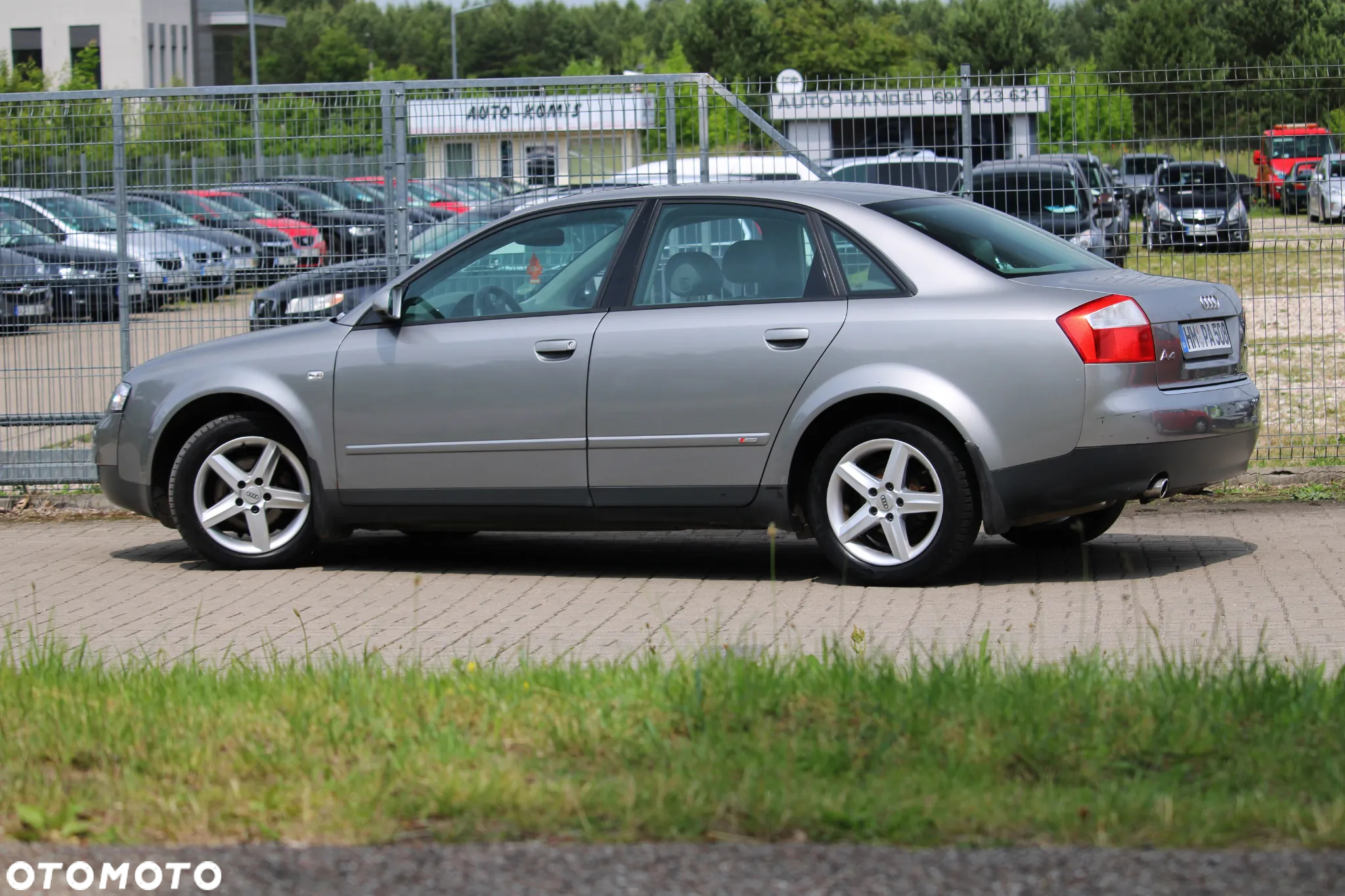 Audi A4 1.6 - 16