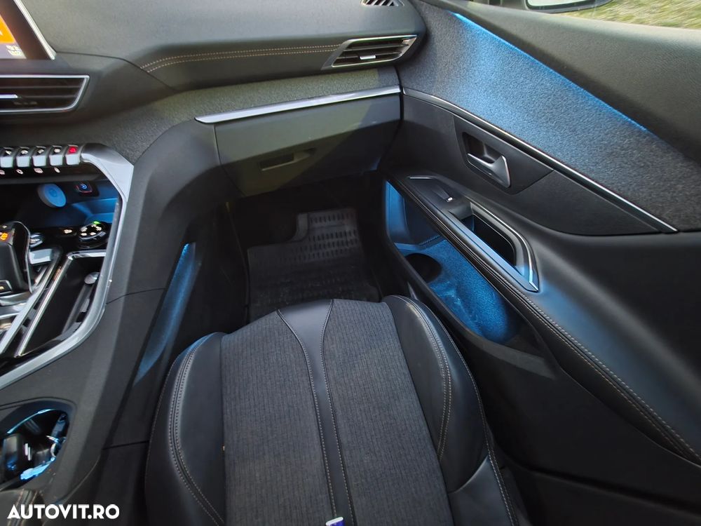 Peugeot 5008 1.6 BlueHDI EAT6 GT-Line - 14