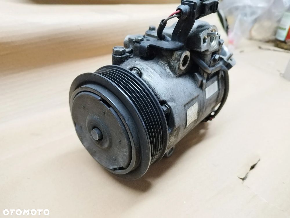 FABIA III VOLKSWAGEN POLO IV 1.2 12V SPRĘŻARKA KLIMATYZACJI 6Q0820808E - 2