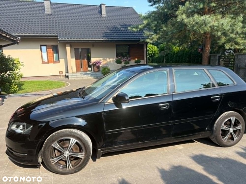 Audi A3 Sportback 2.0 TDI DPF Ambition S tronic - 4