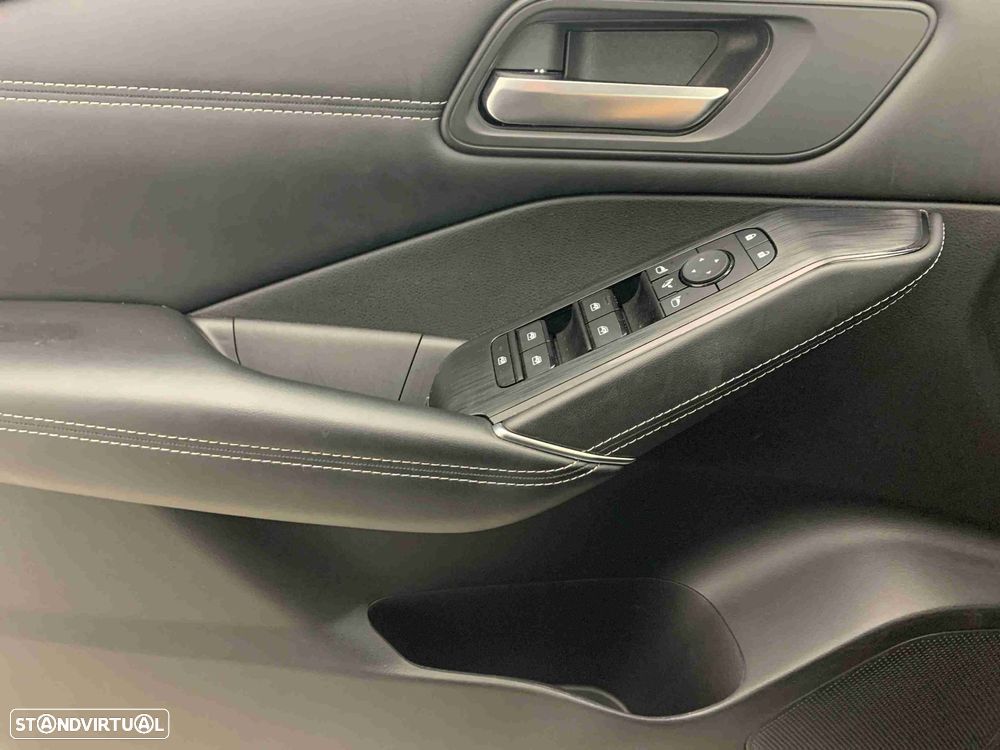 Nissan Qashqai 1.3 DIG-T N-Connecta LED - 10