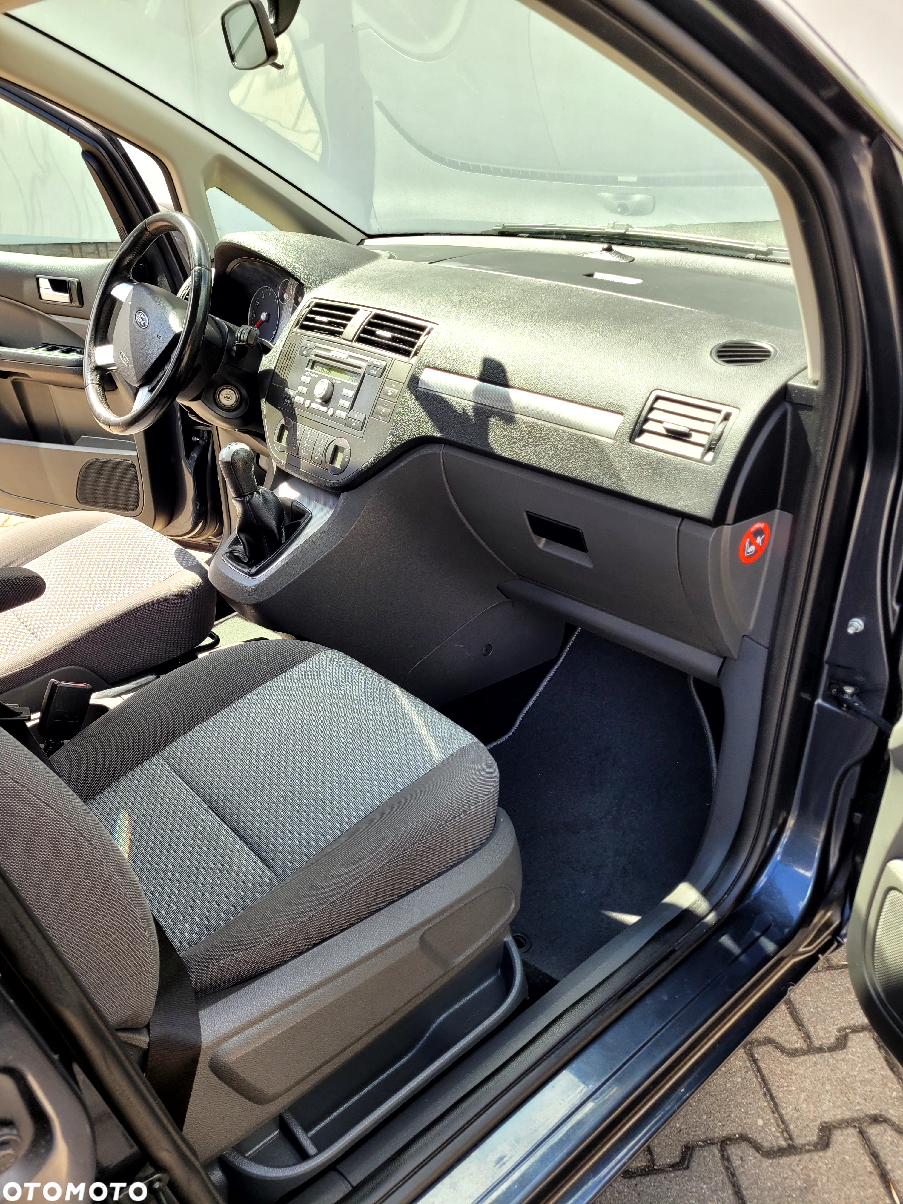 Ford C-MAX 1.8 Ghia - 24