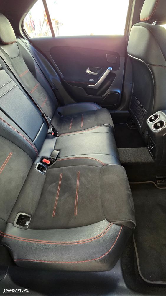 Mercedes-Benz A 250 Limousine e AMG Line - 5