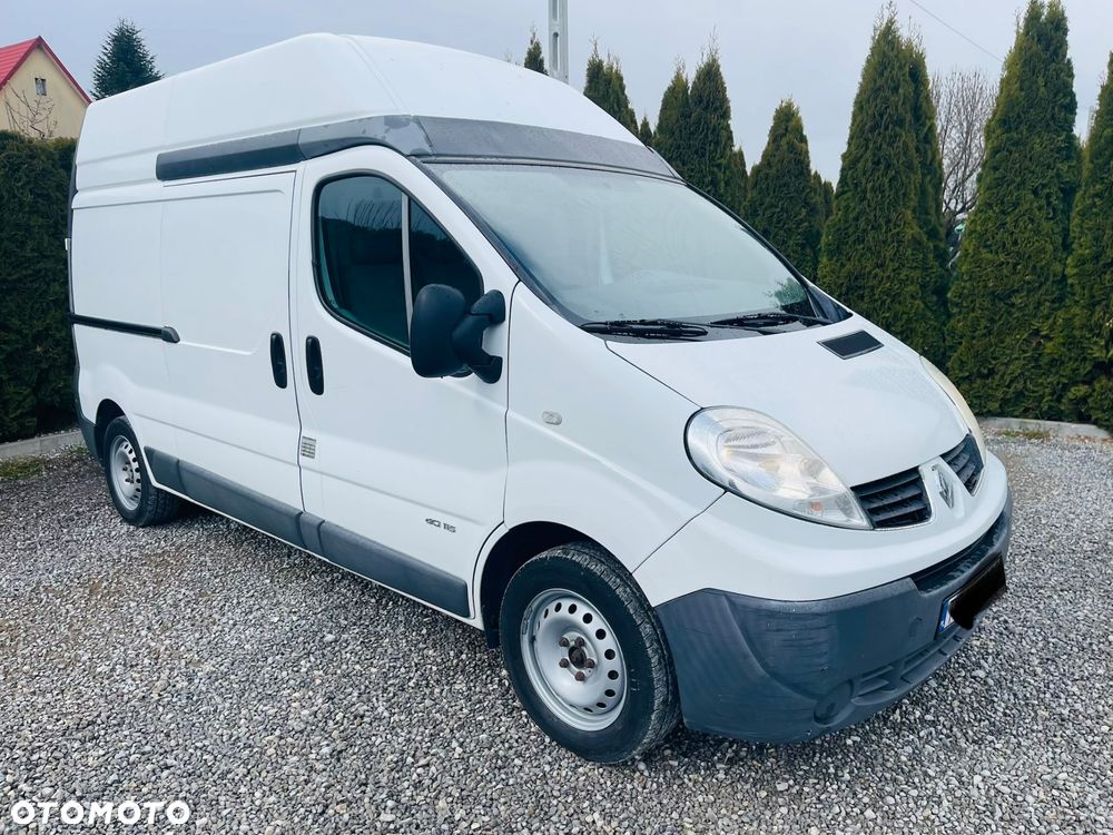 Renault Trafic - 2
