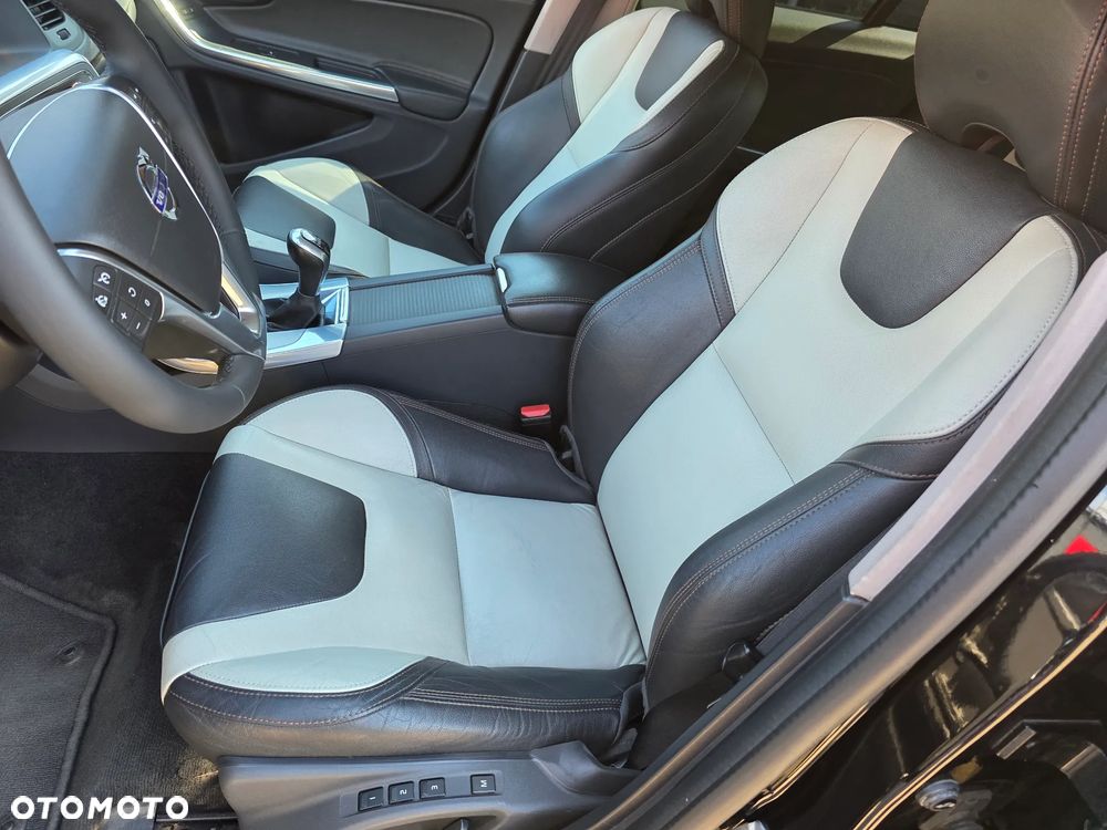 Volvo S60 Cross Country D4 Drive-E Summum - 11