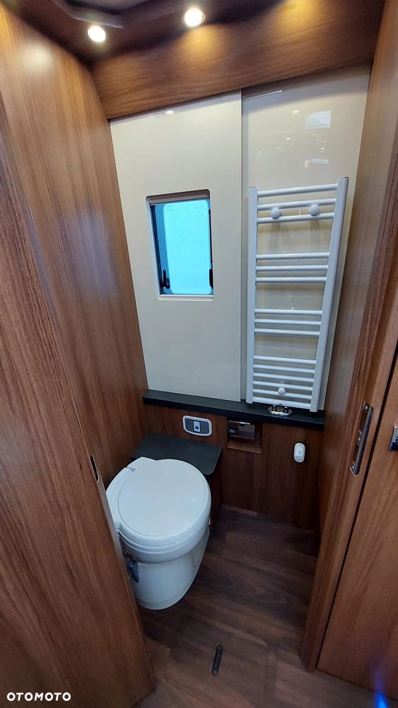 Carthago Chic E-Line I 64XL QB Silverline - 18