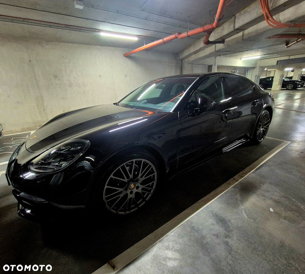 Porsche Panamera 4 Platinum Edition - 13