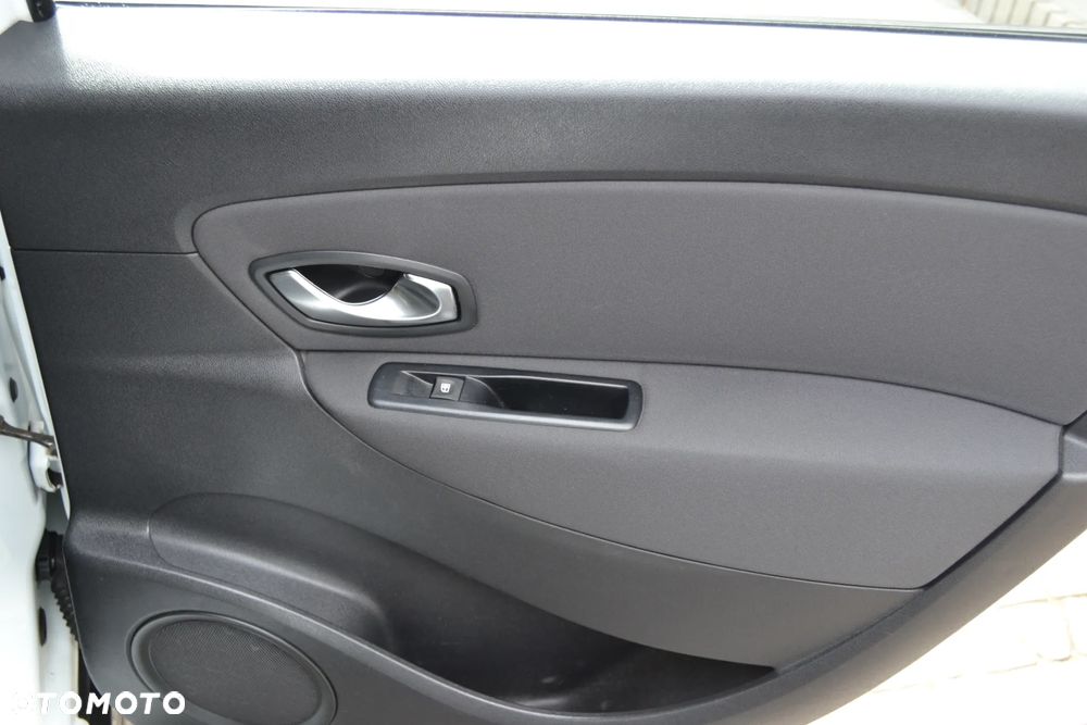 Renault Scenic Energy TCe 115 S&S Xmod Bose Edition - 25