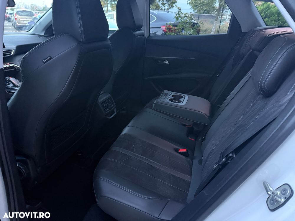 Peugeot 3008 PureTech 130 Stop & Start GPF EAT8 Crossway - 36