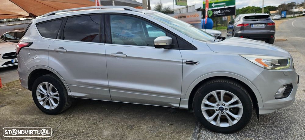 Ford Kuga 1.5 TDCi Titanium - 8