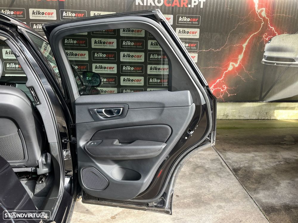 Volvo XC 60 2.0 B4 R-Design Geartronic - 45