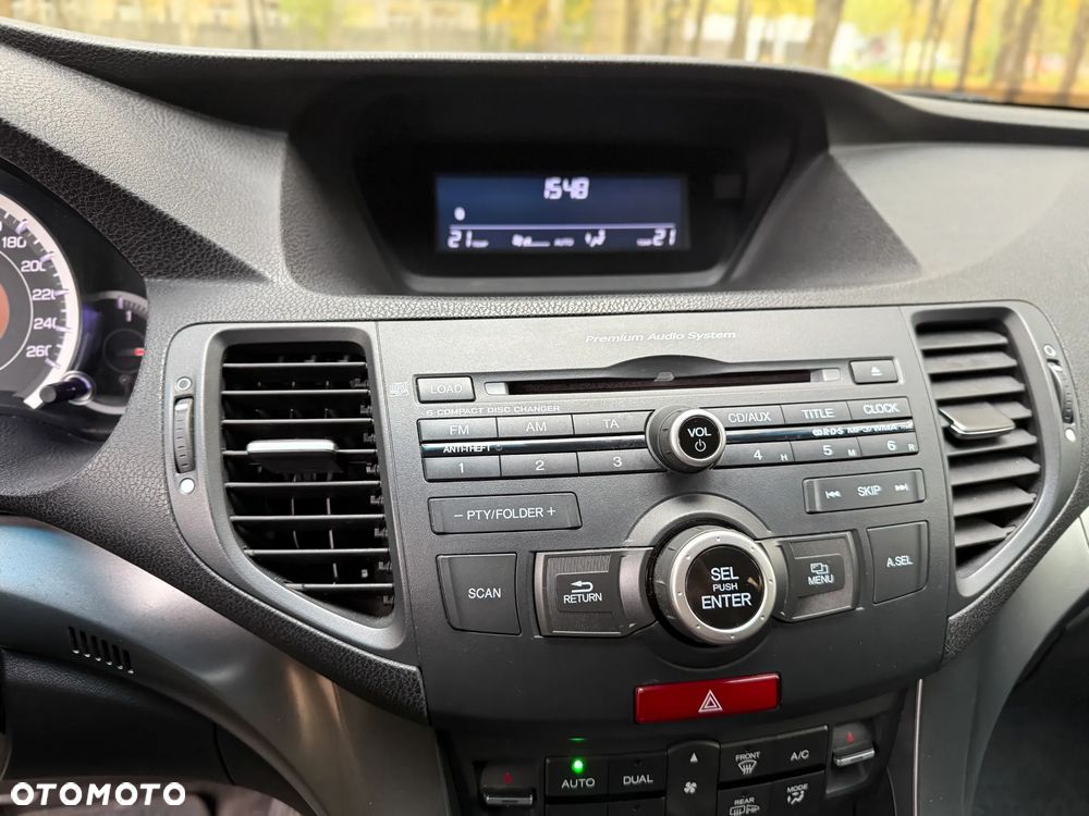 Honda Accord 2.0 Lifestyle - 23