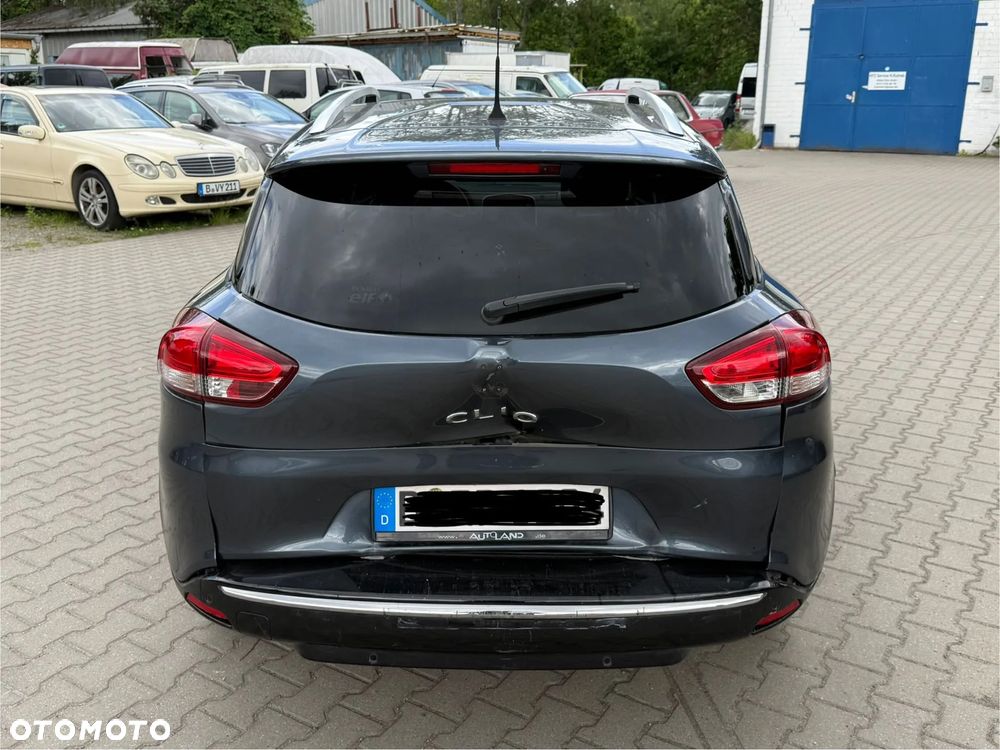 Renault Clio 1.2 16V Limited EU6 - 11