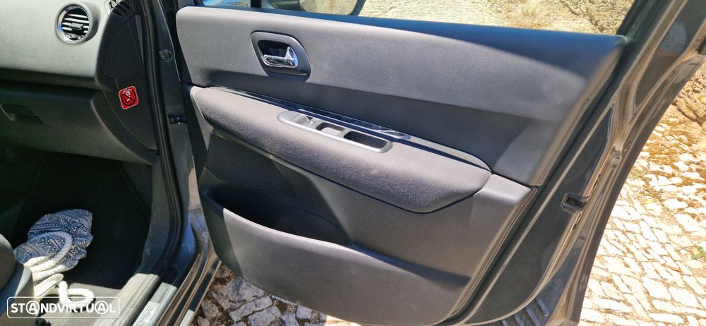 Peugeot 5008 1.6 BlueHDi Style - 9