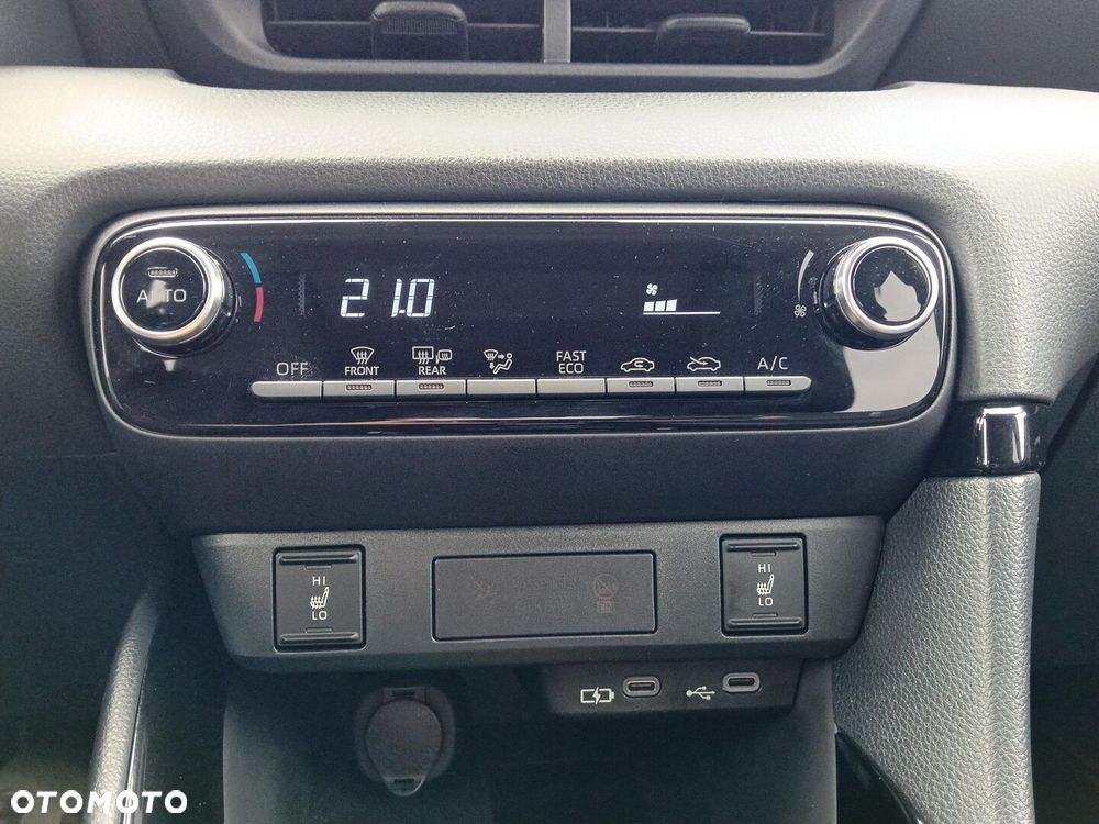Toyota Yaris Hybrid 1.5 Style - 14