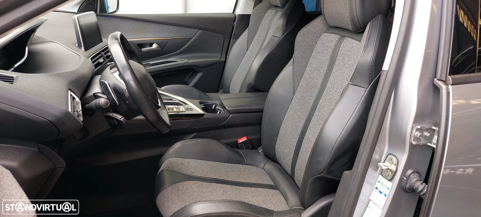 Peugeot 5008 1.5 BlueHDi Allure EAT8 - 5