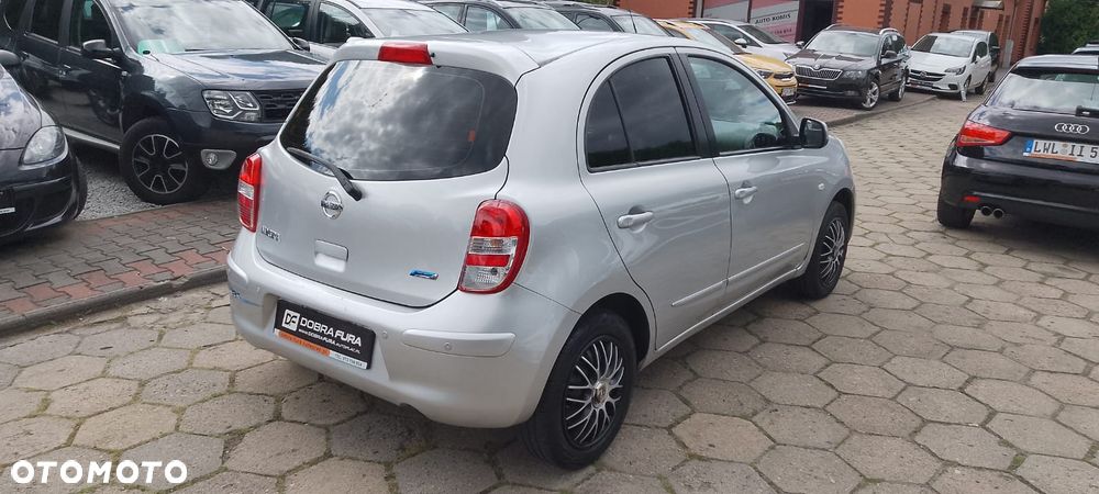 Nissan Micra 1.2 Bild der Frau - 4
