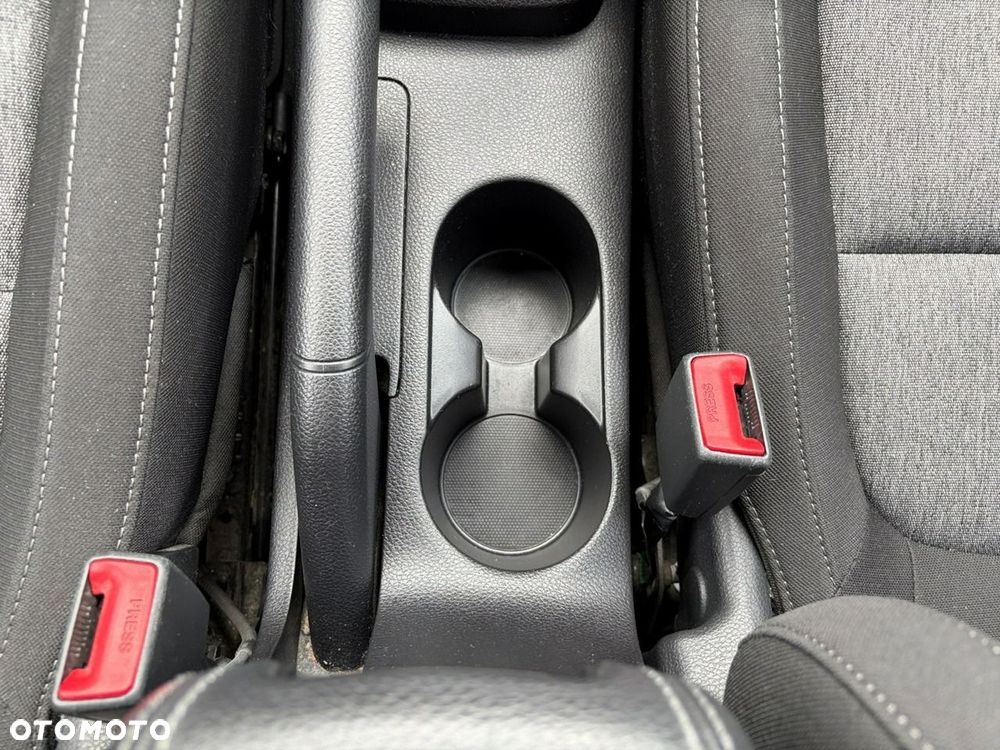 Kia Stonic - 25