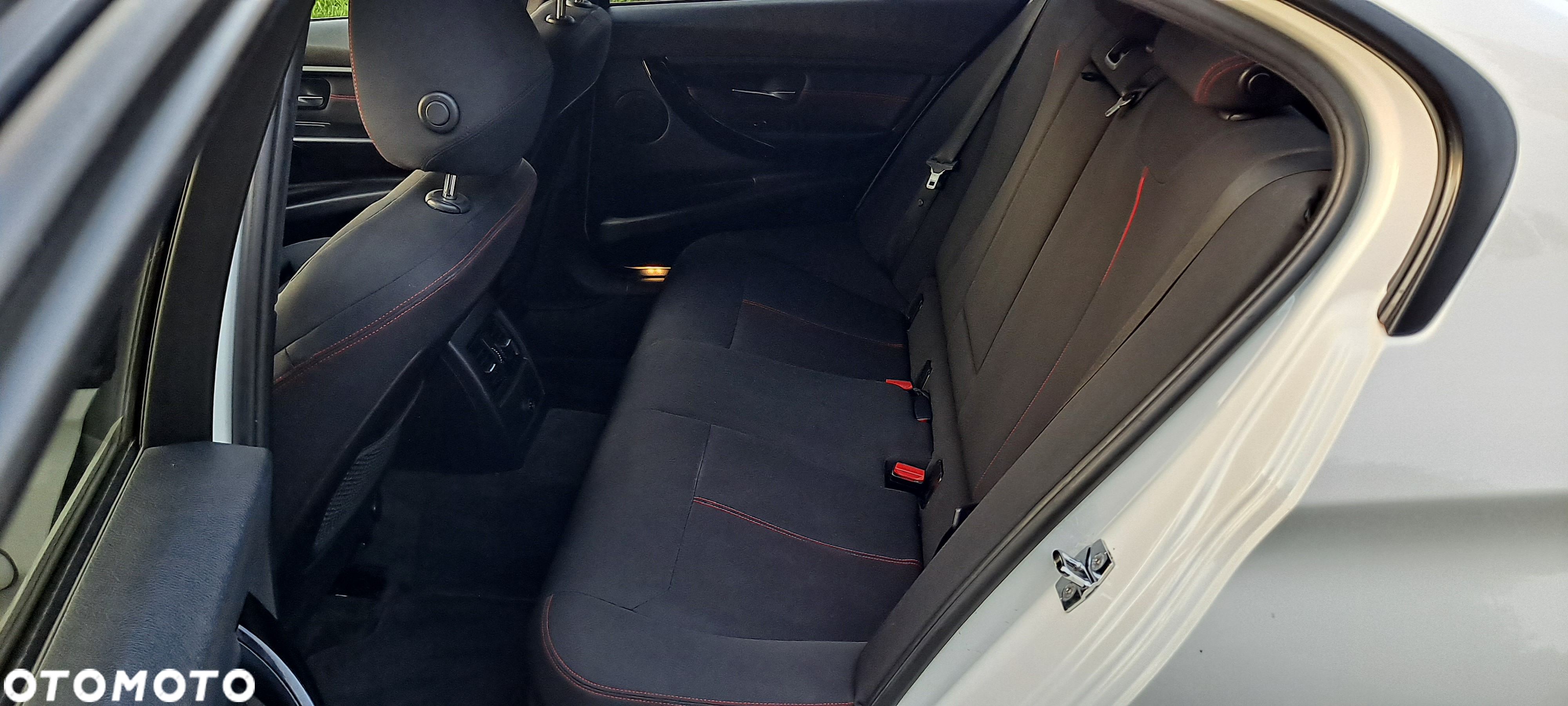 BMW Seria 3 320d Sport Line EU6 - 10