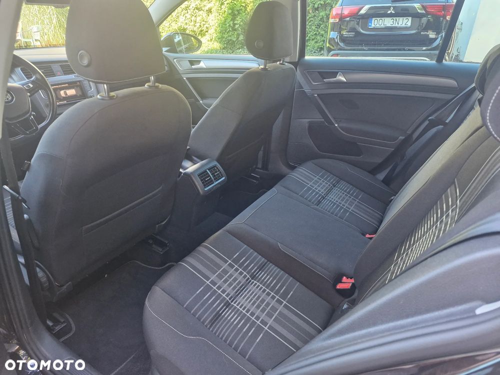 Volkswagen Golf 1.2 TSI Highline - 15